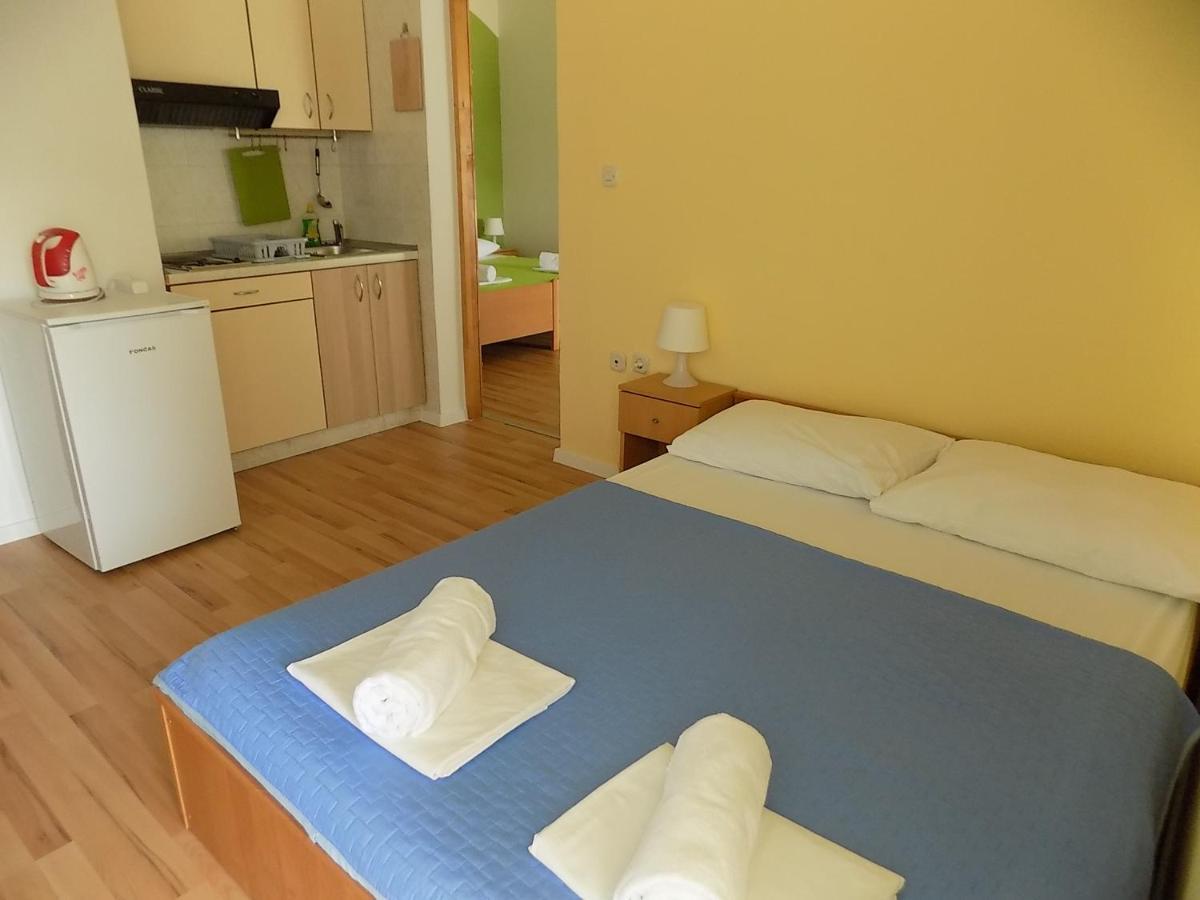 Apartments Galeb Pag - Beach 파그 객실 사진