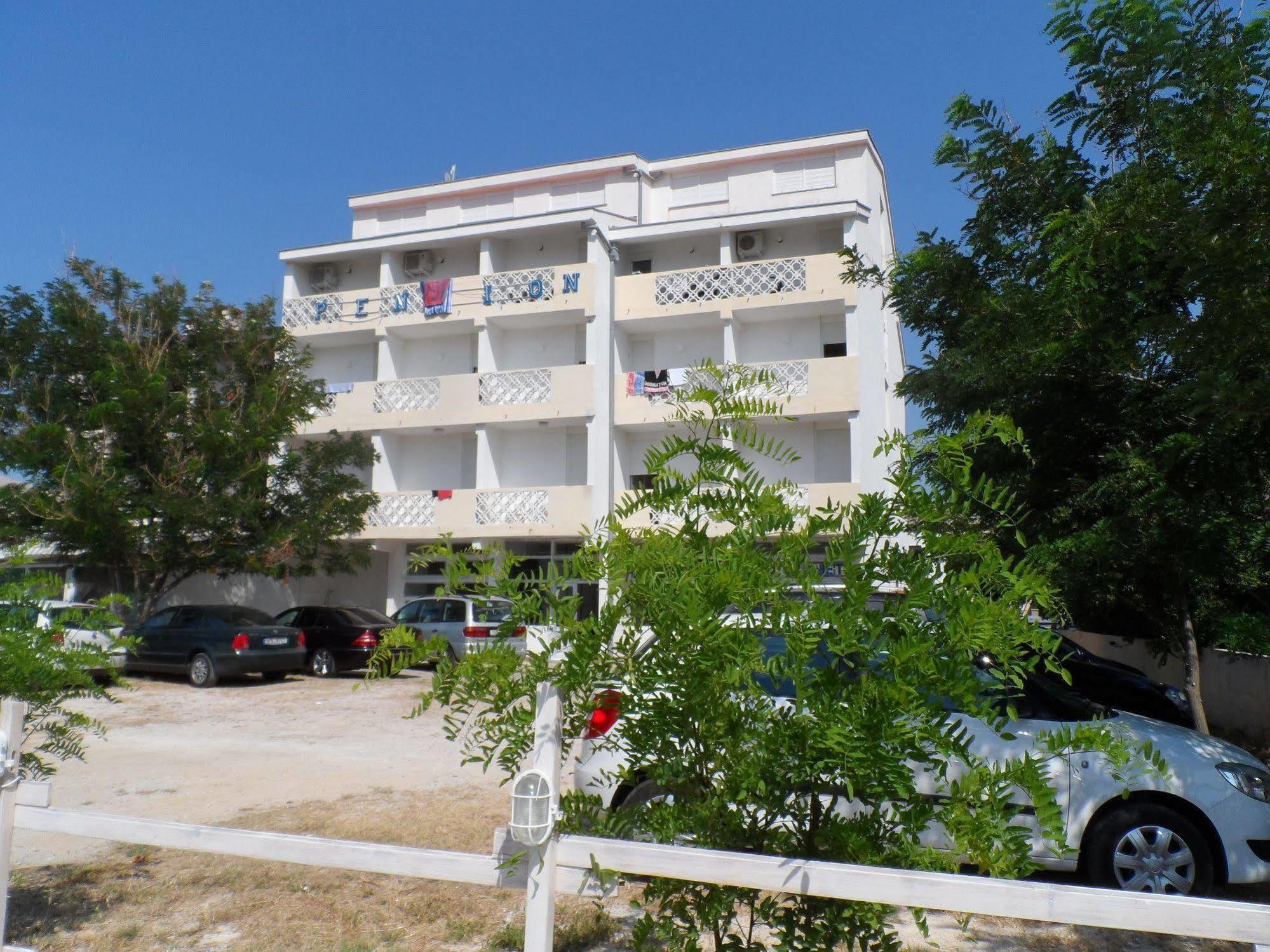 Apartments Galeb Pag - Beach 파그 외부 사진